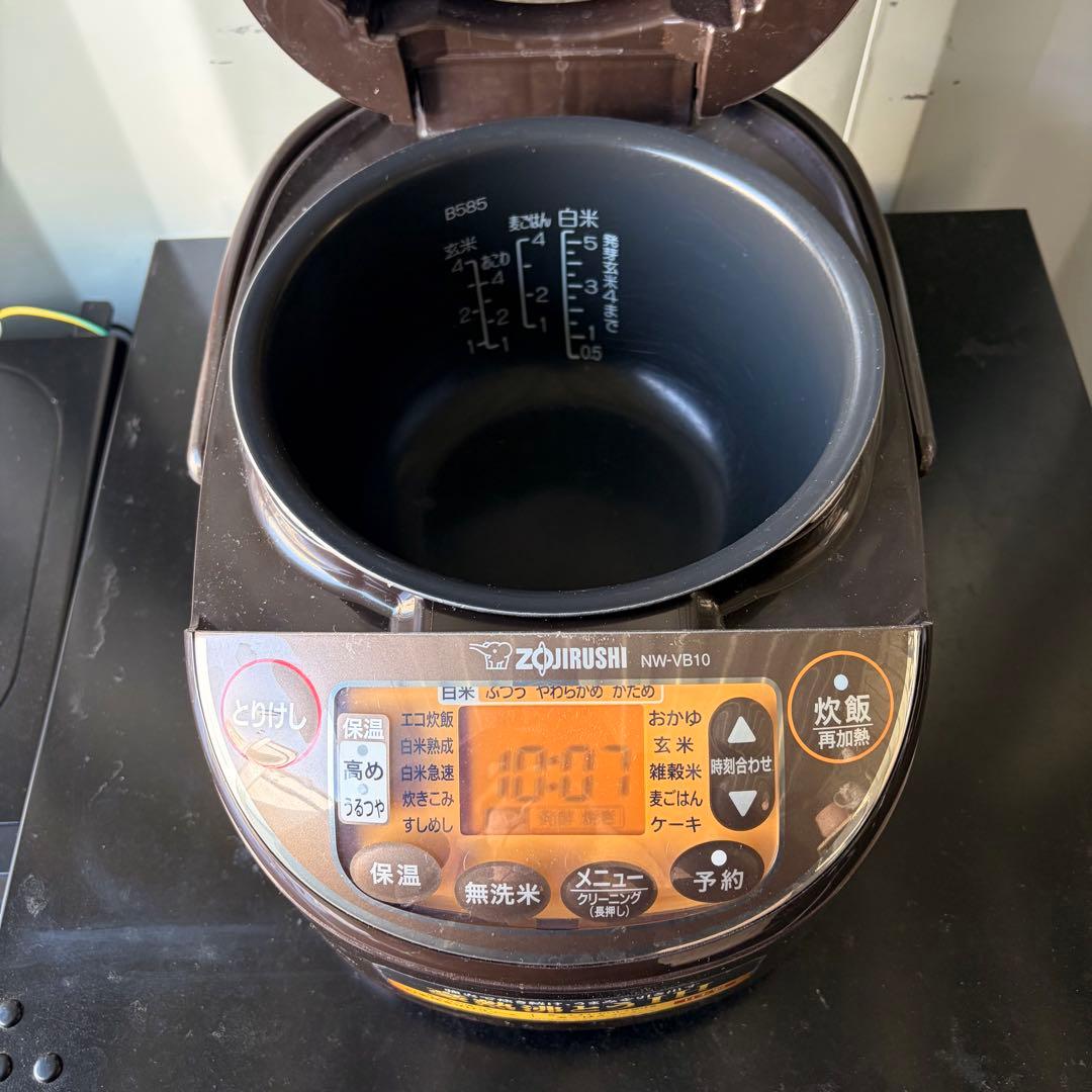 運搬取付無料！ブラック系純正メーカー冷蔵庫・洗濯機＋レンジ・炊飯器4点セット！