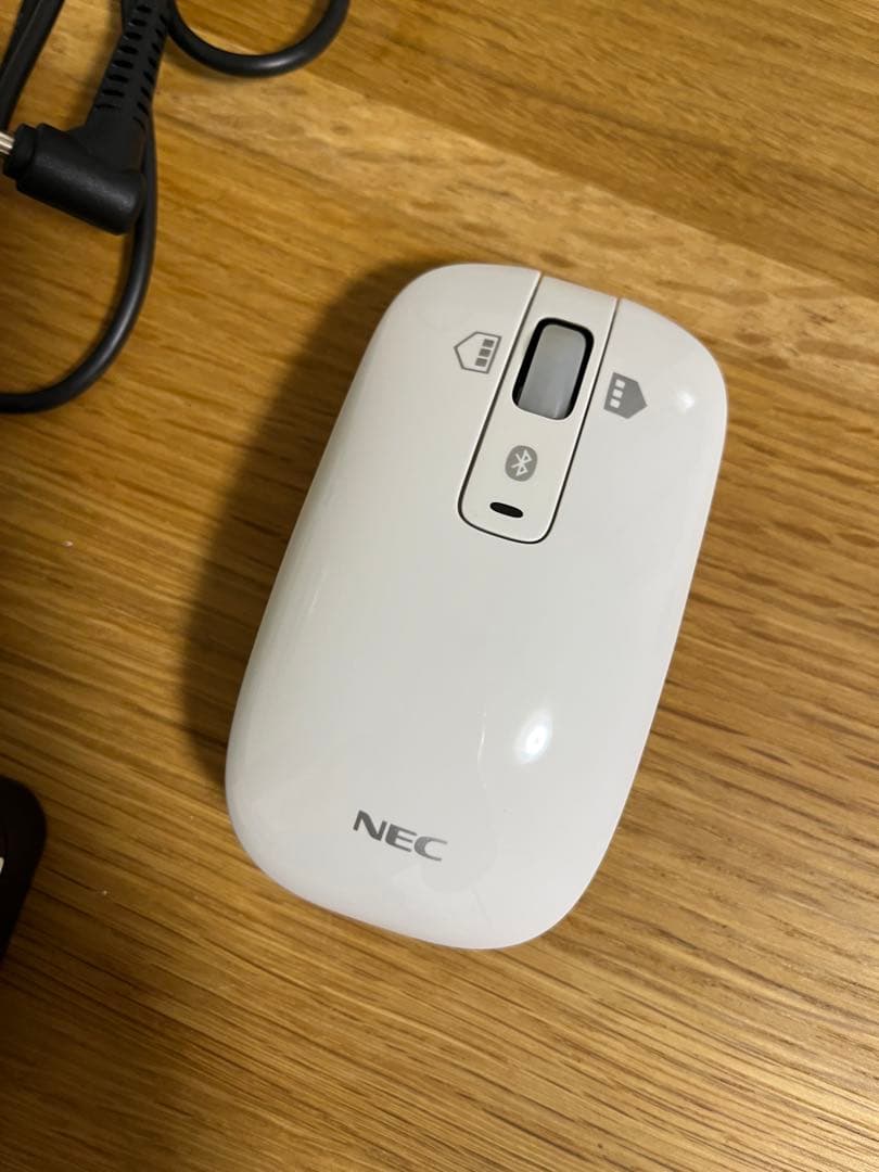 NECノートパソコン（PC-NS150KAW）