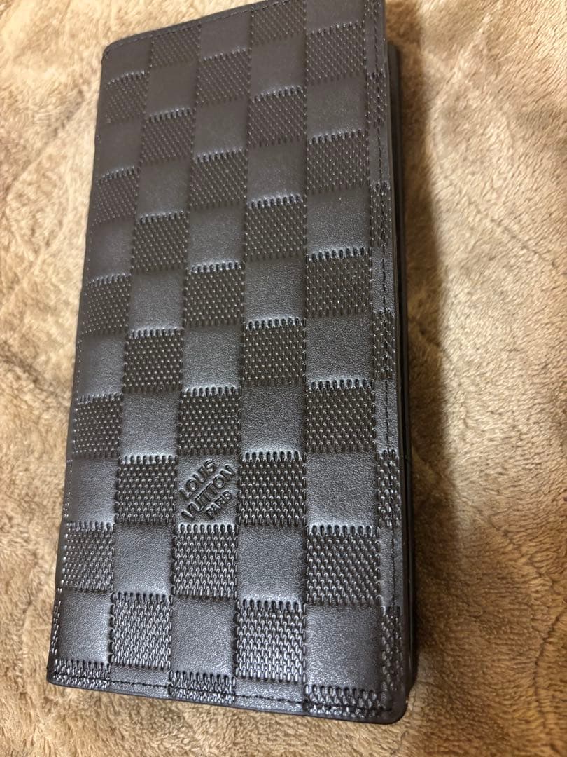 LOUIS VUITTON Monogram World Tour ギフト箱付き