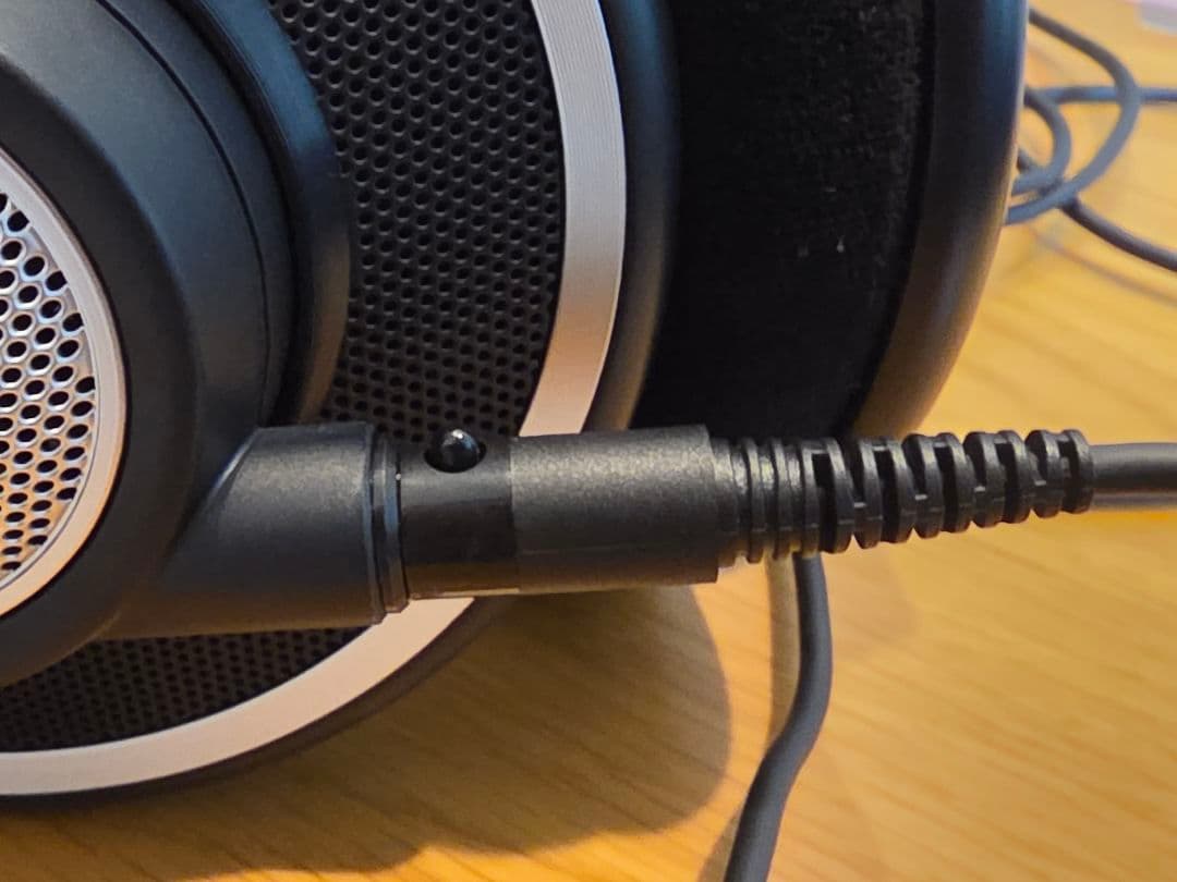 【美品】AKG K702 有線オーバーイヤーヘッドフォン