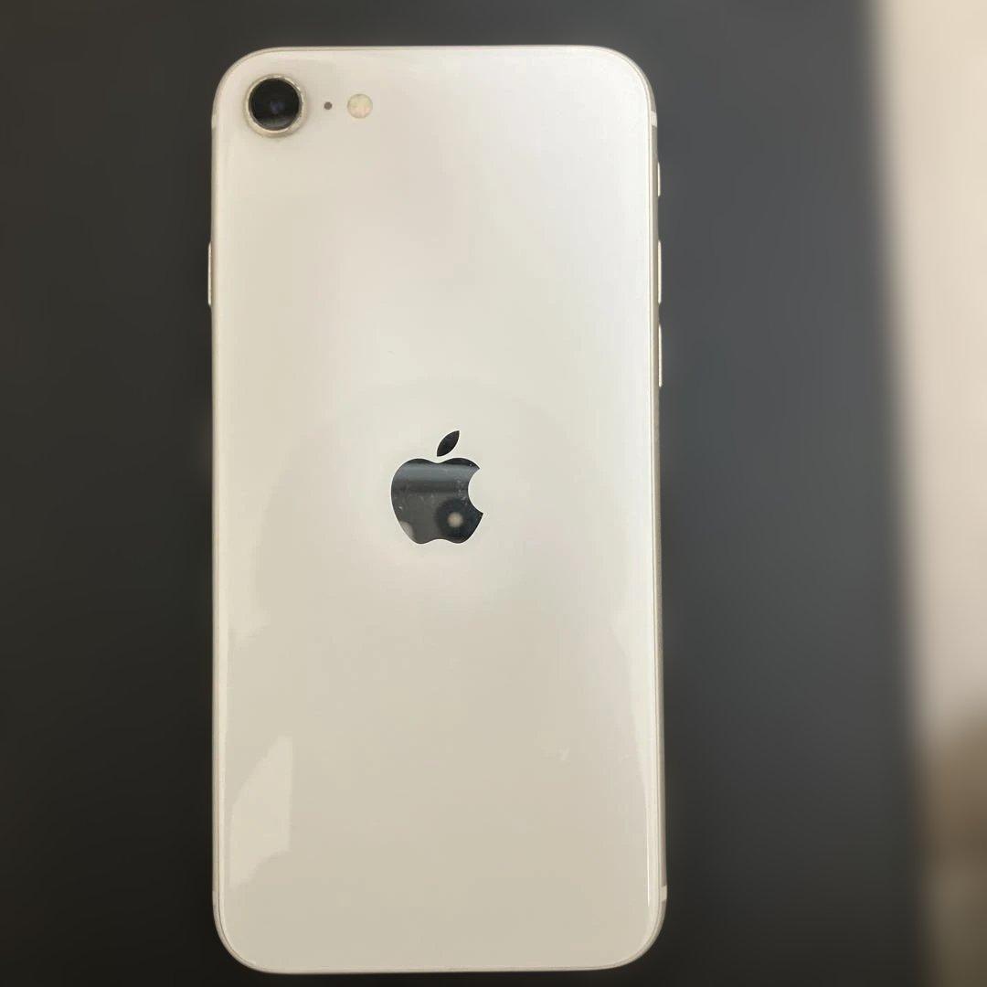 iPhone SE3 64GB スターライト バッテリー75%