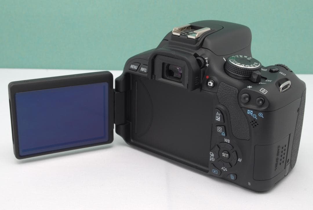 美品✨️ Canon Kiss X5 一眼レフカメラ 手ぶれ補正レンズ 初心者