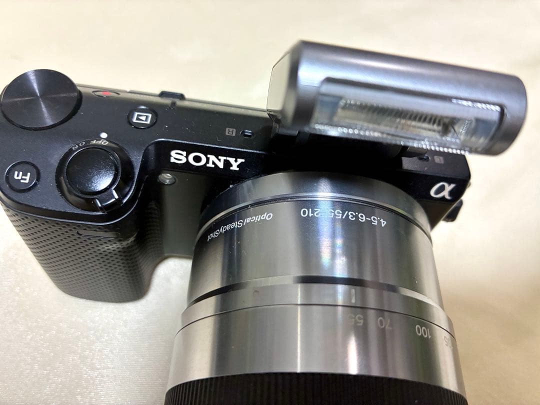 SONY NEX-5T ミラーレス一眼レフ ブラック レンズ付き 本体