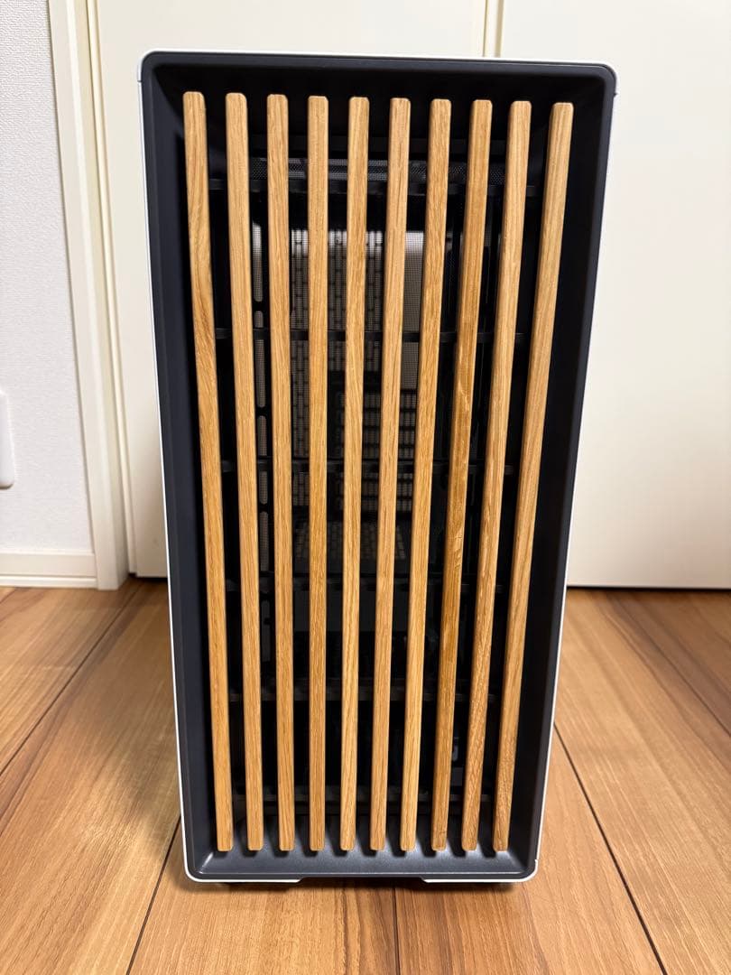 Fractal Design North TG ホワイト