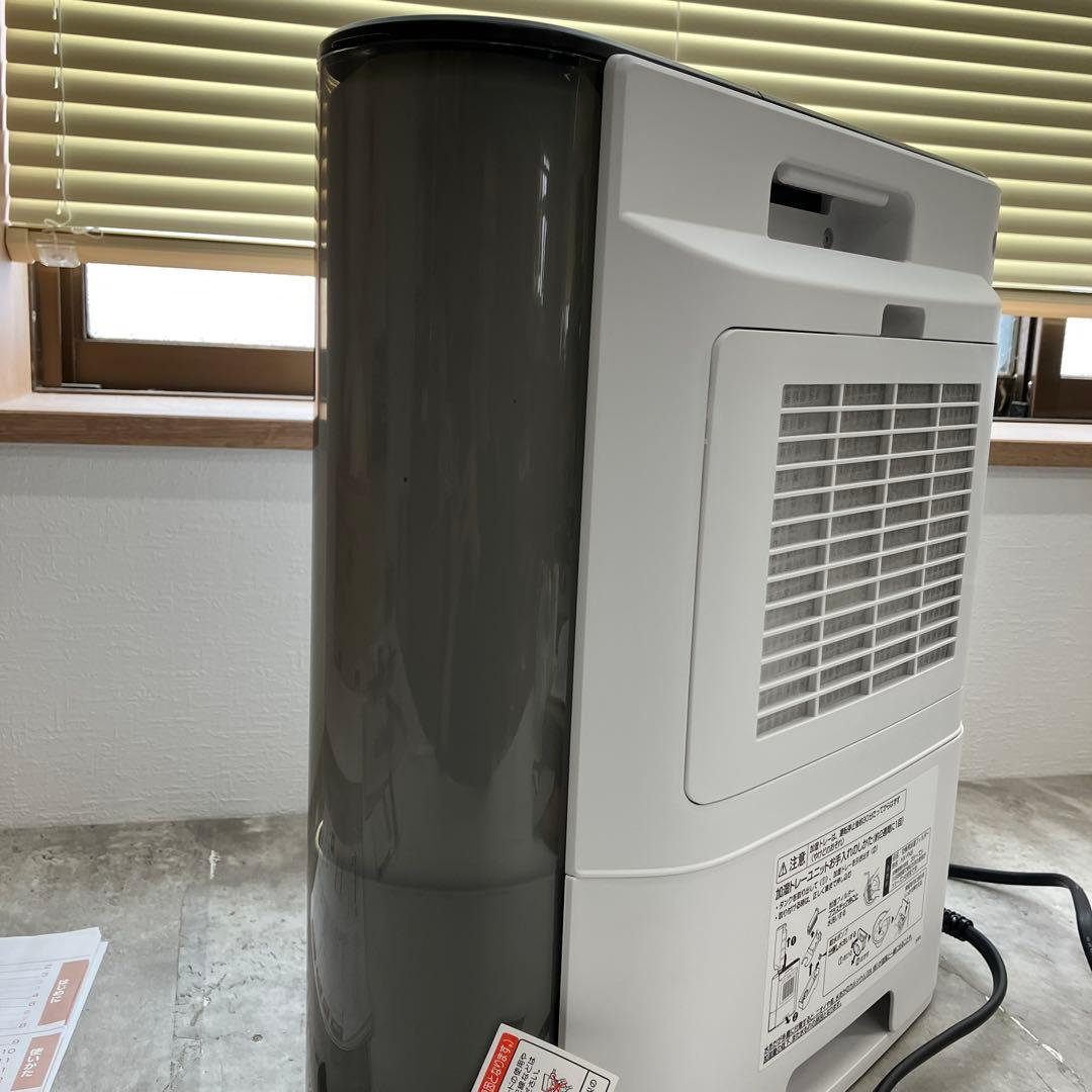 ⚫︎8/0212i14 SHARP HX-TK12 セラミックファンヒーター