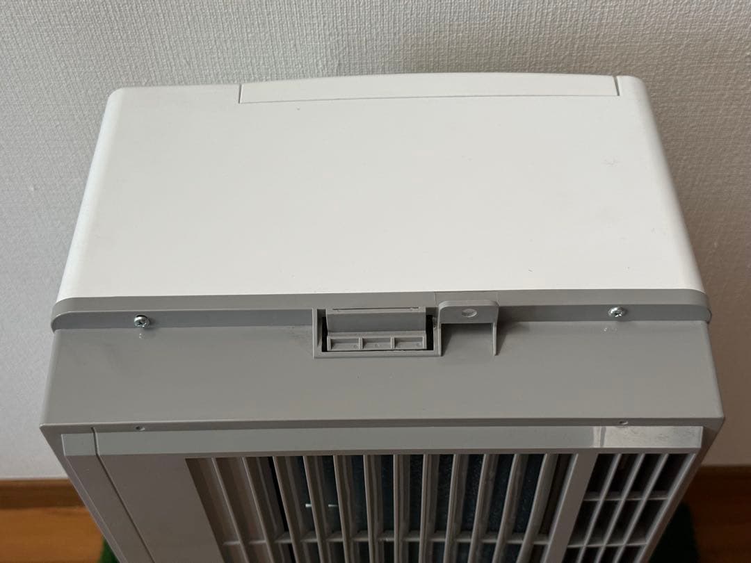 美品　Haier ハイアール　窓用エアコン　窓枠付き　JA-18T 工事不要