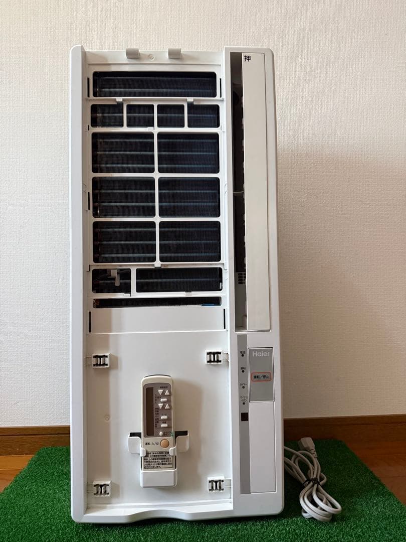 美品　Haier ハイアール　窓用エアコン　窓枠付き　JA-18T 工事不要