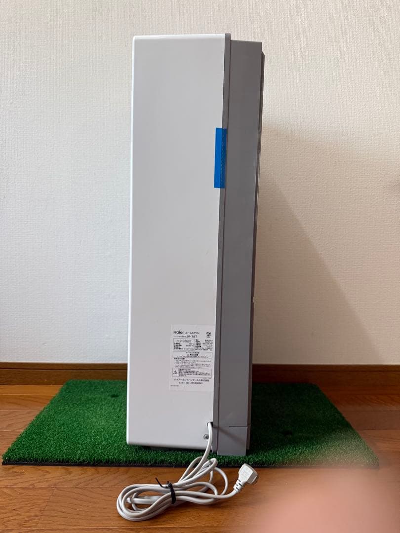 美品　Haier ハイアール　窓用エアコン　窓枠付き　JA-18T 工事不要