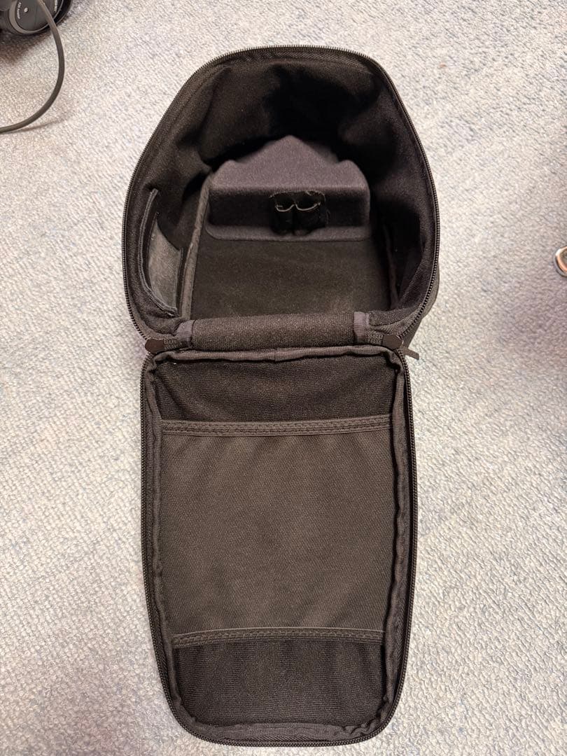 ヘッドホン BOSE A20