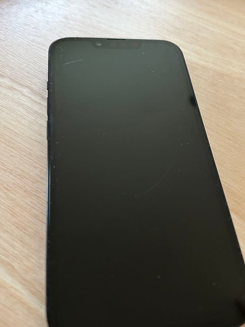 iPhone 13 (128GB)SIMフリー（※傷あり・バッテリー消耗あり）