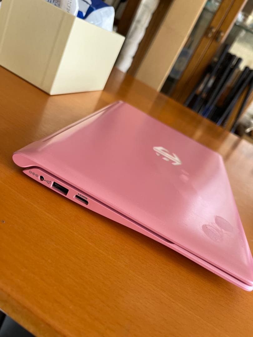 11.6インチ薄型Win10ProノートPC SERYUB [ジャンク品]