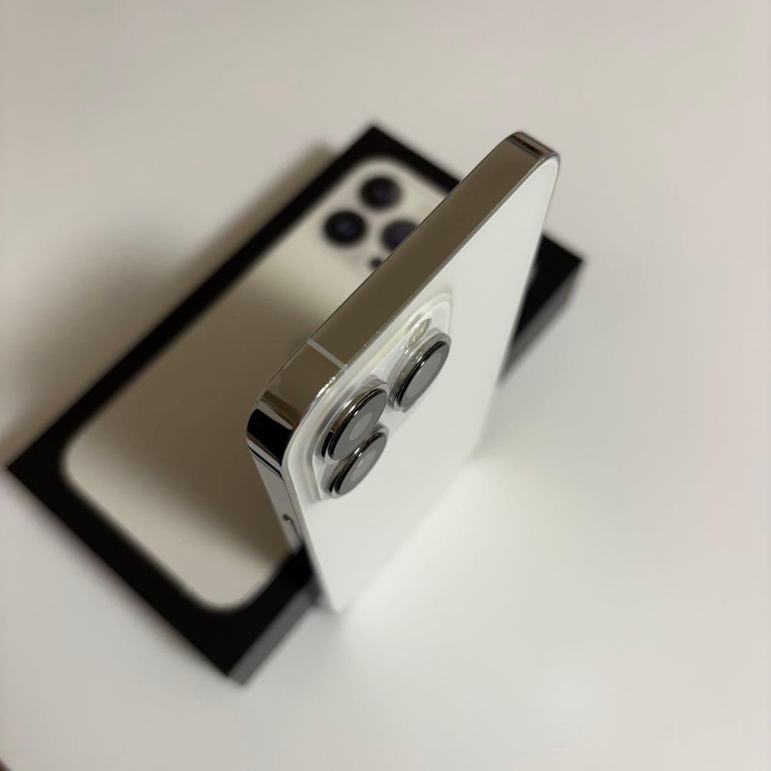 iPhone13pro 256GB シルバー　バッテリー容量100%