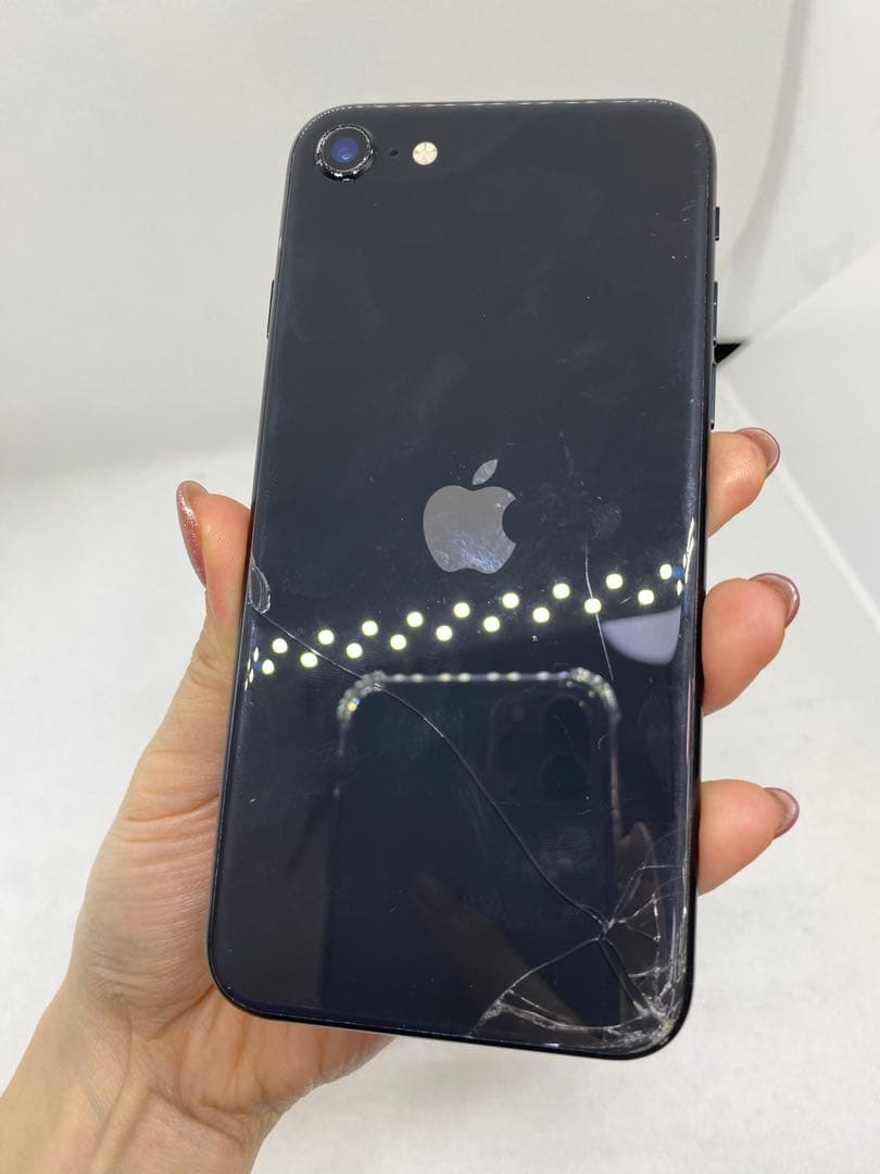 Iphone SE 第2世代64GB Sim フリー　68997
