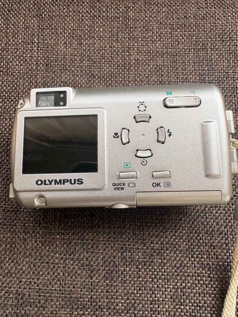 OLYMPUS コンパクトデジタルカメラ　動作未確認