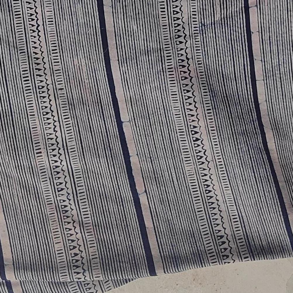 Batik Garment 靛藍のろうけつ染め苗族上衣｜民族衣装