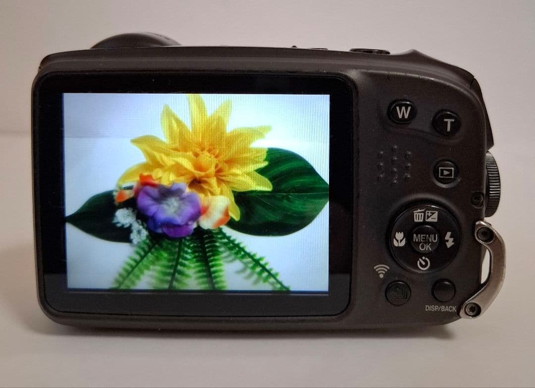 [美品、防水] FUJIFILM Finepix XP130 コンデジ