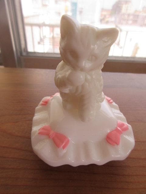 エイボン★ビンテージコロンボトル★猫 Sitting Pretty(sit50)