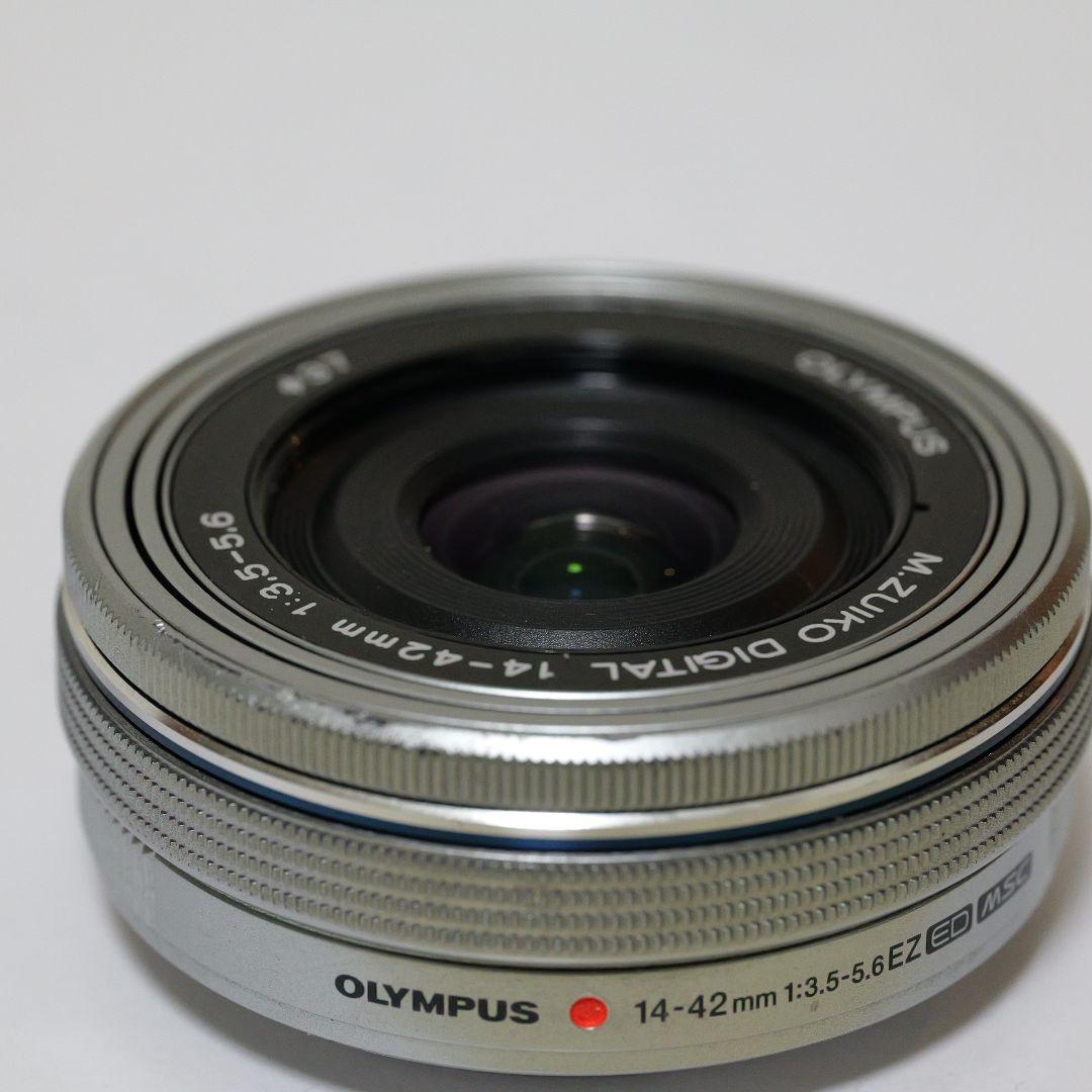 OLYMPUS OM-D E-M10 MarkⅢ シルバー EZダブルズーム