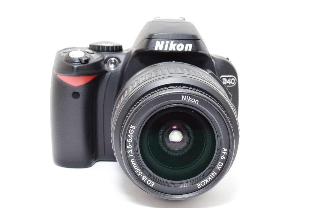 写りで選ぶ名機✨Nikon D40✨標準ズームレンズセット 軽量 一眼レフカメラ
