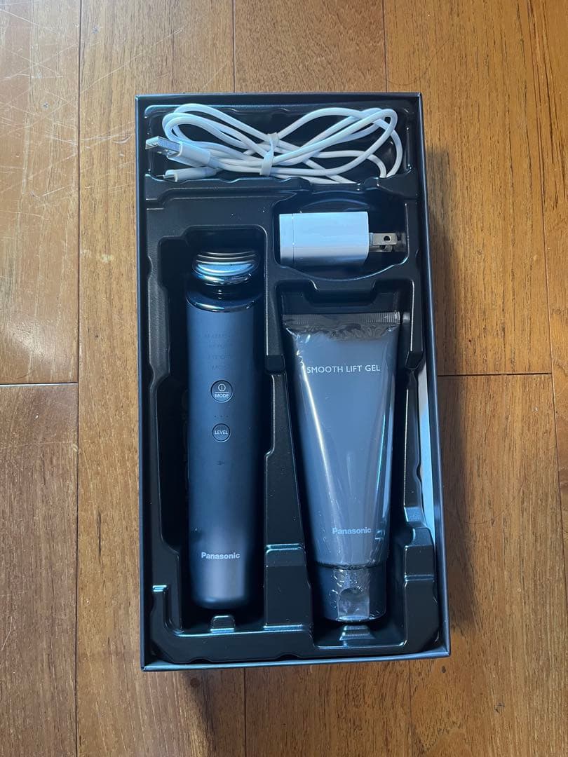 【即日発送】Panasonic バイタリフト 美顔器 LED機能付き