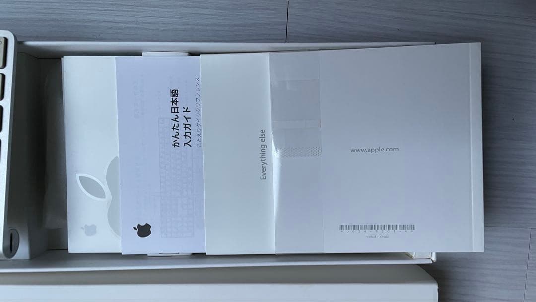 Apple 純正 ワイヤレスキーボード •マジックマウス •DVDセット 美品