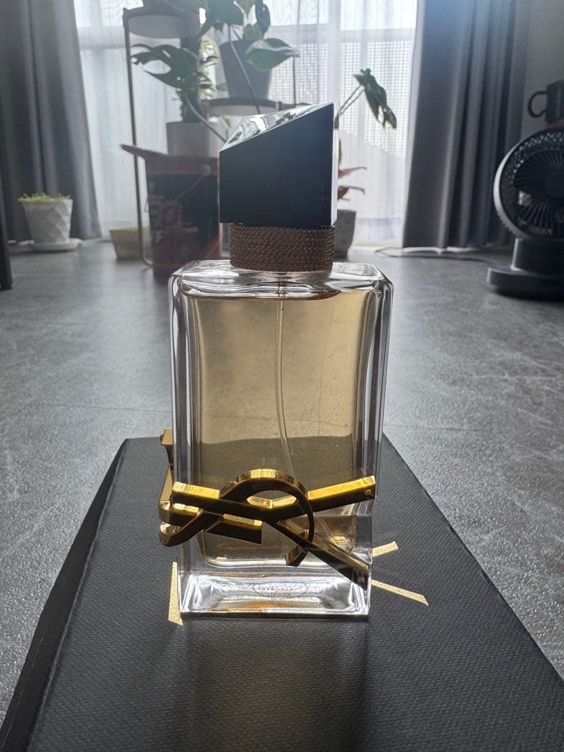 Yves Saint Laurent リブレ オーデトワレ50ml