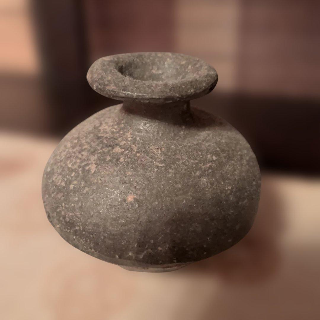 新羅の小壺
