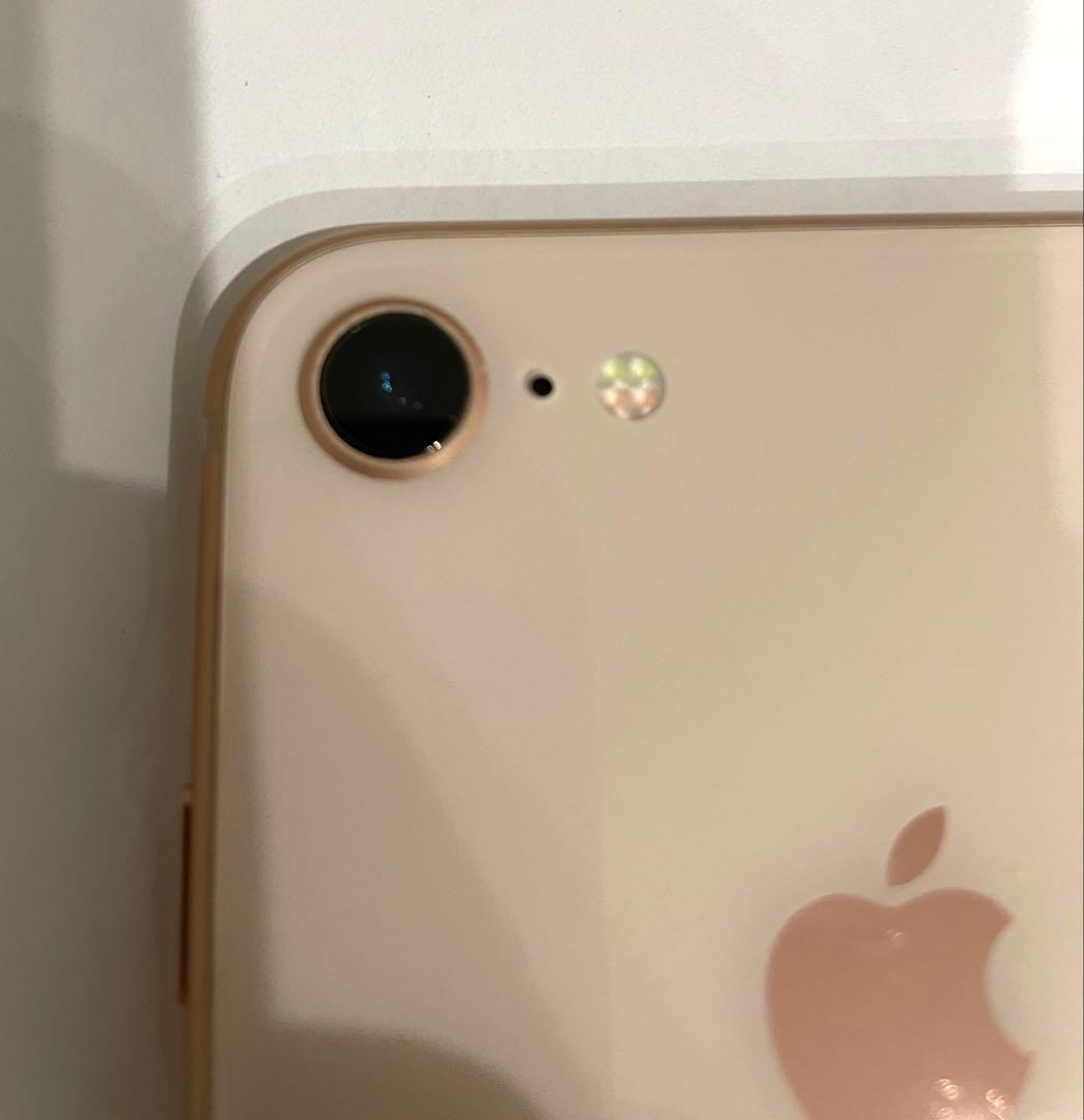 Apple iPhone 8 ゴールド 本体　64GB SIMロック解除済み