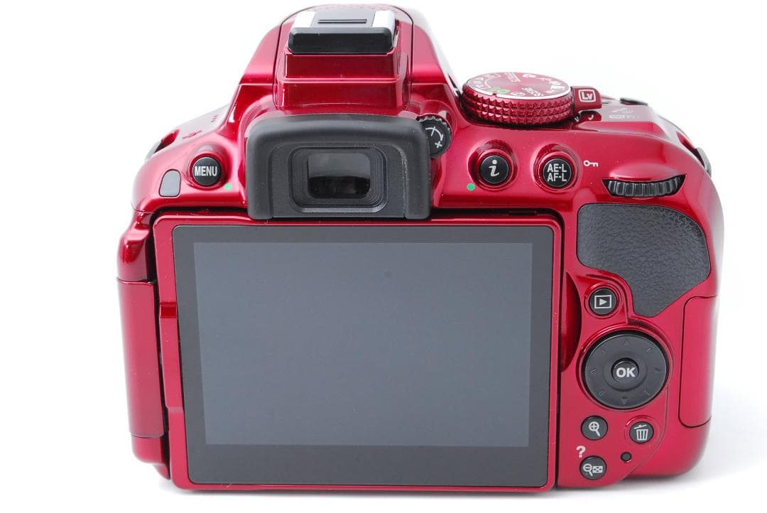 【箱付き・新品級ショット数】Nikon D5300　WiFi　スマホ転送　レッド