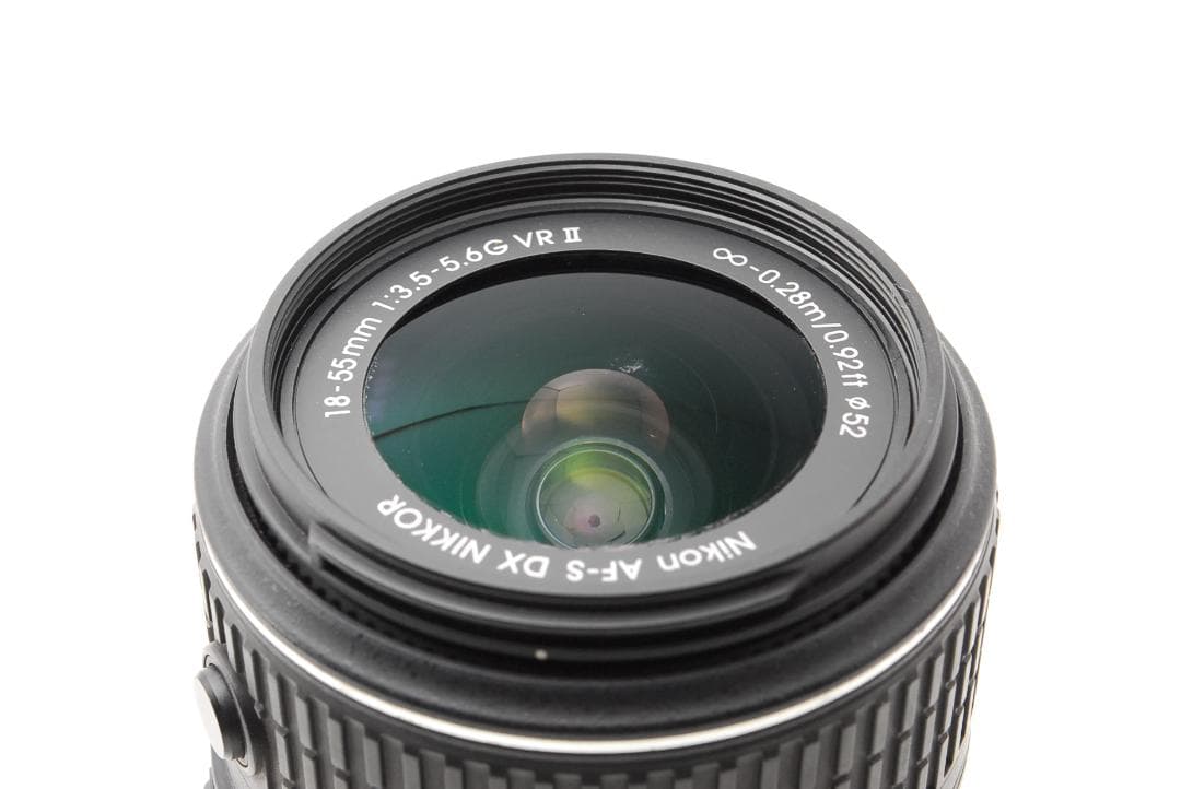 【箱付き・新品級ショット数】Nikon D5300　WiFi　スマホ転送　レッド