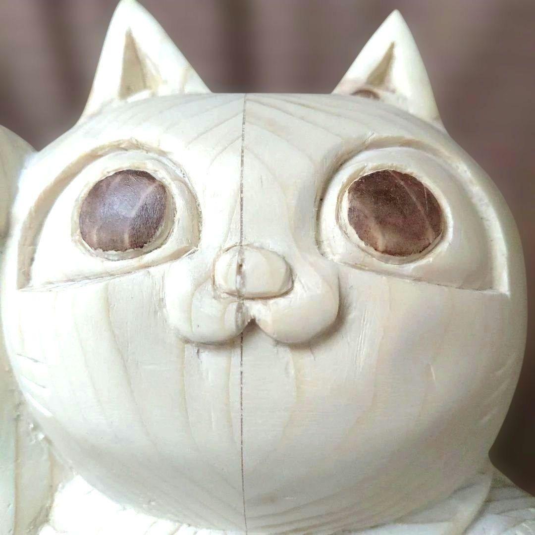 招き猫　木彫り　ハンドメイド