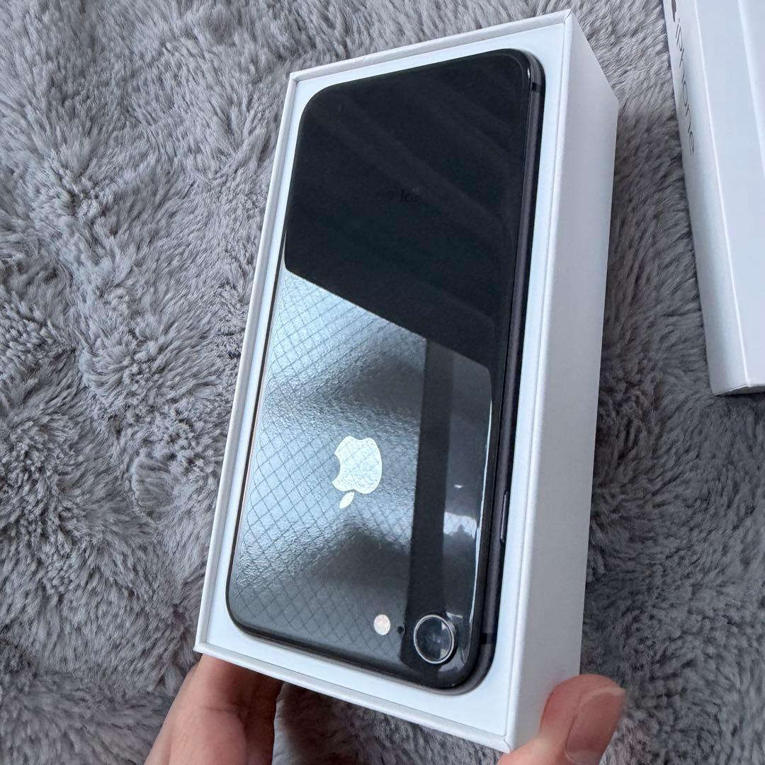 Apple iPhone 8 64GB SIMロックなし