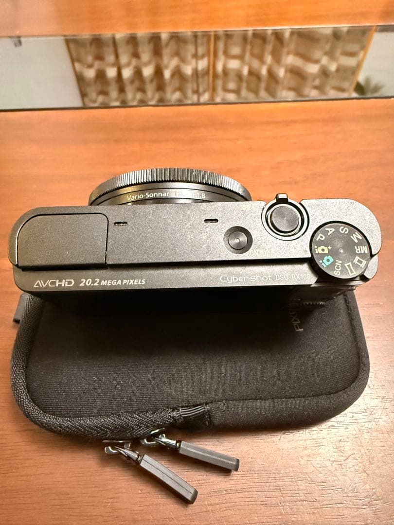 SONY Cyber-shot DSC-RX100 ソニー