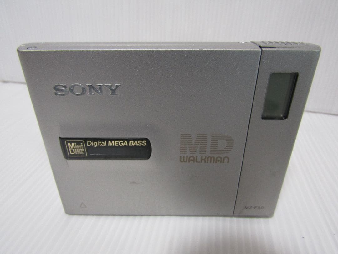 A1895 SONY ポータブルMDプレーヤー MZ-E50 シルバー
