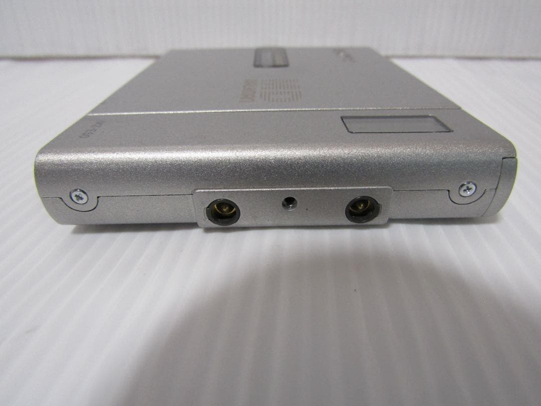 A1895 SONY ポータブルMDプレーヤー MZ-E50 シルバー