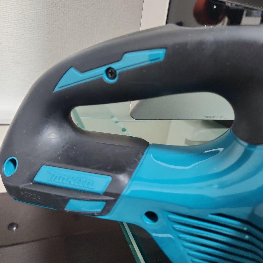 マキタ掃除機　CL281FD18v/本体のみ