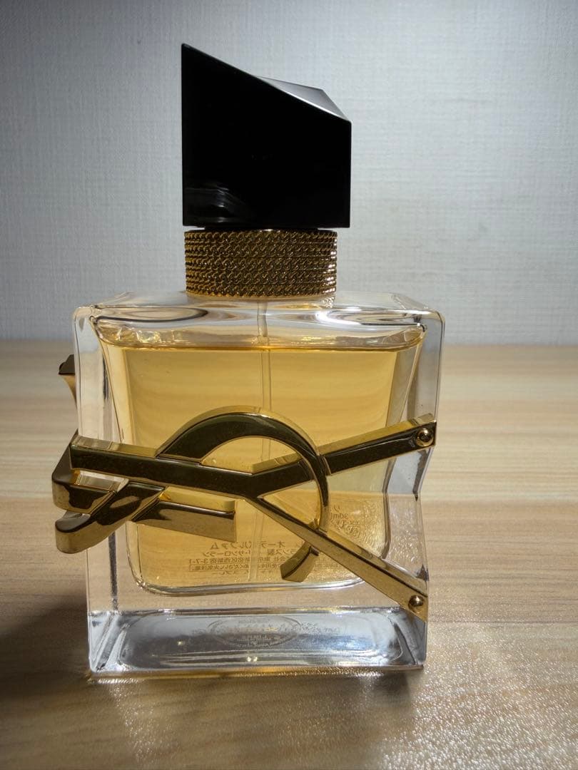 YSL イヴ・サンローラン リブレ オーデパルファム 30ml 香水
