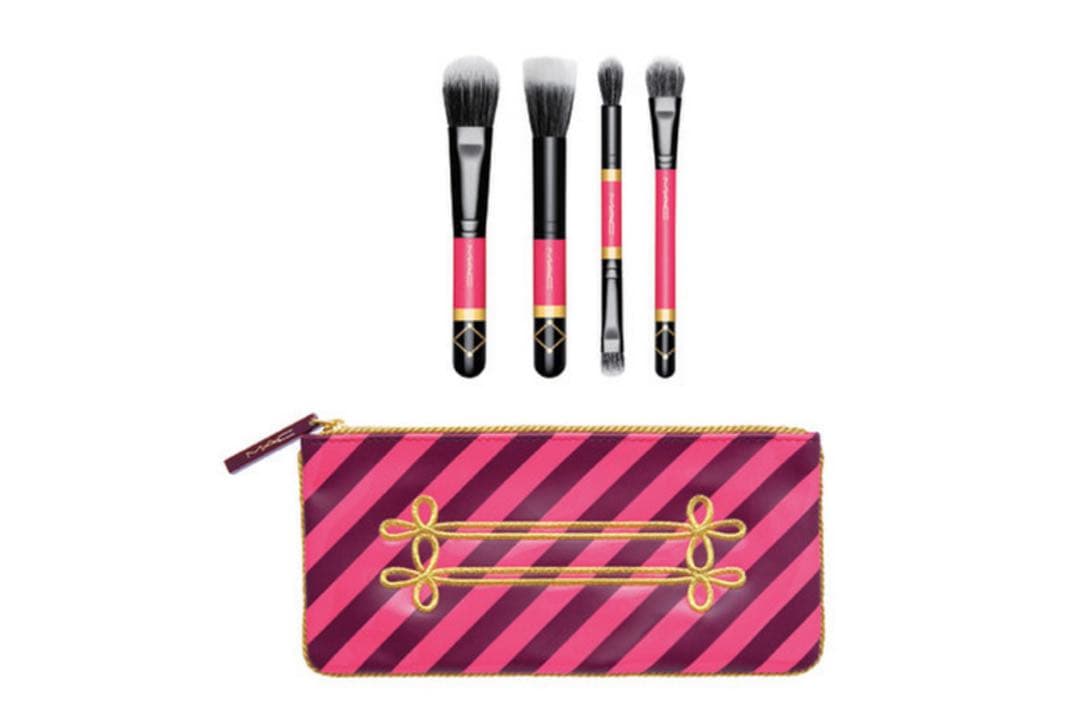 MAC ナットクラッカー スウィート ミネラライズ ブラシ キット新品　限定品
