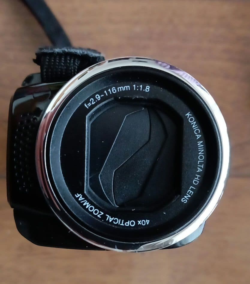 【新学期の行事に】使いやすいJVC Everio ビデオカメラ 本体と付属品