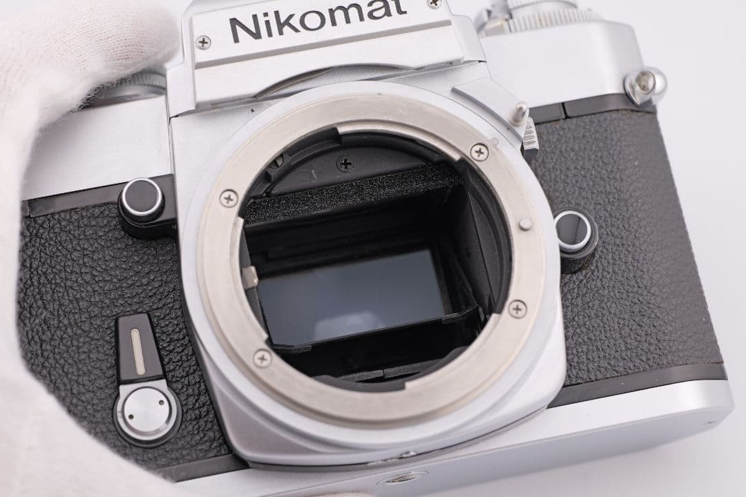 フィルムカメラ Nikon Nikomat EL + Auto Nikkor 28mm F3.5