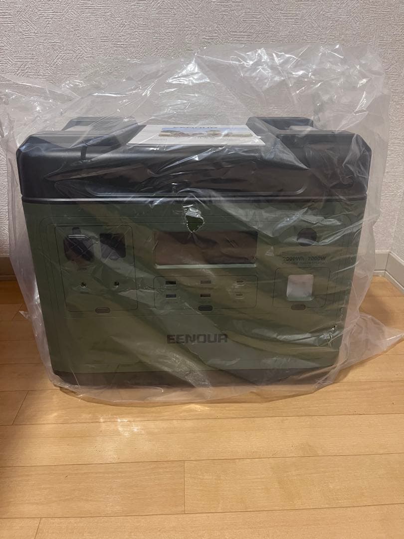 【新品未使用】200Wソーラーパネル付きポータブル電源 EENOUR P2001