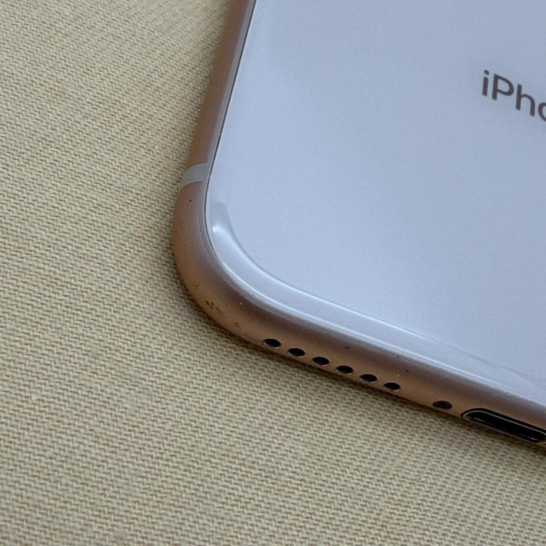 ☆14680　Apple iPhone 8 本体　ゴールド　中古