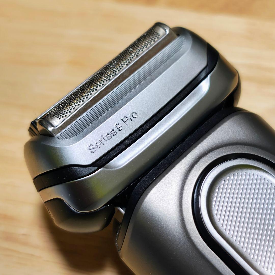 ブラウン BRAUN 電気シェーバー S9 Pro 美顔器ヘッド 94HY付属