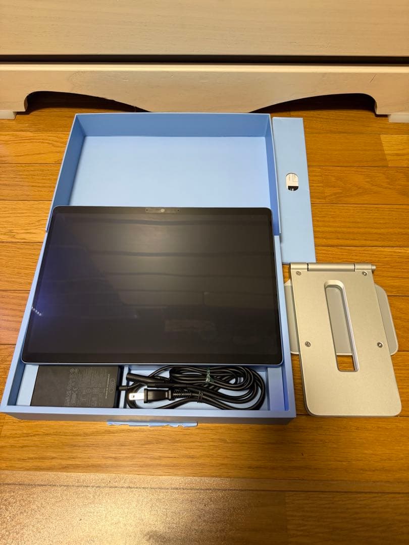 Surface Pro 第11世代 X Elite OLED 1TB サファイア