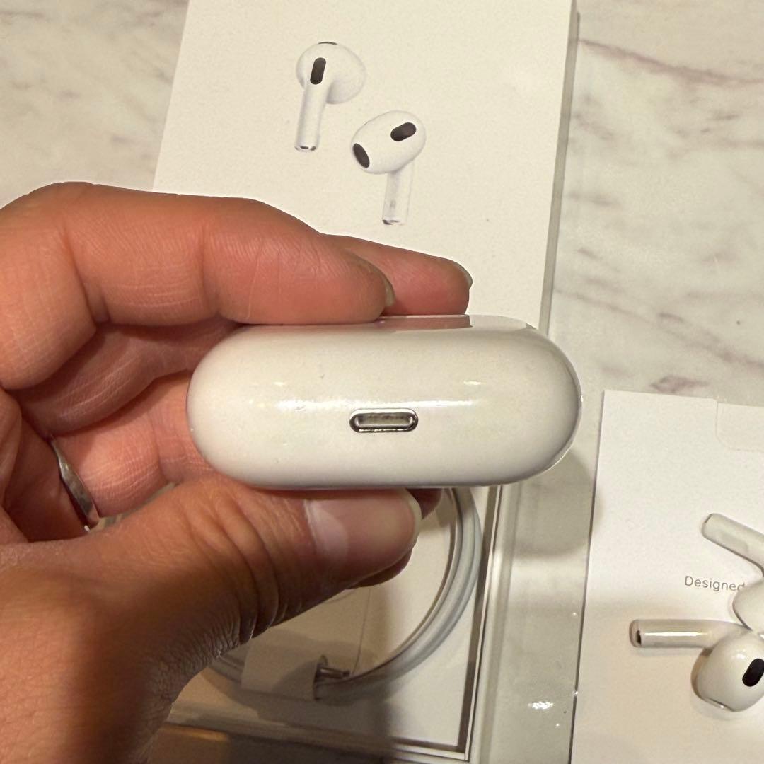 AirPods3 本体 ホワイト 充電ケース・ケーブル付き
