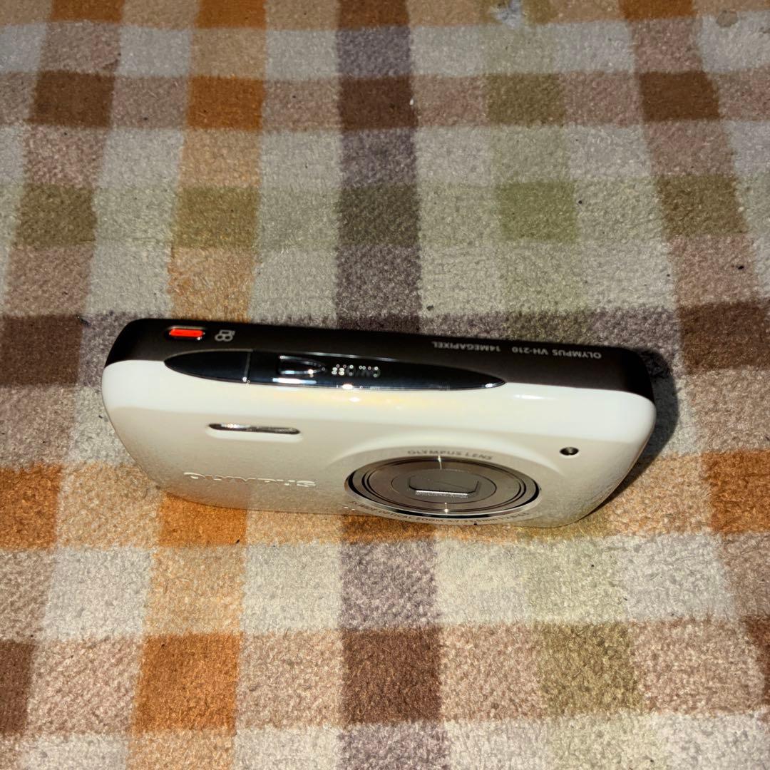 動作確認済　OLYMPUS VH-210 デジタルカメラ　ホワイト