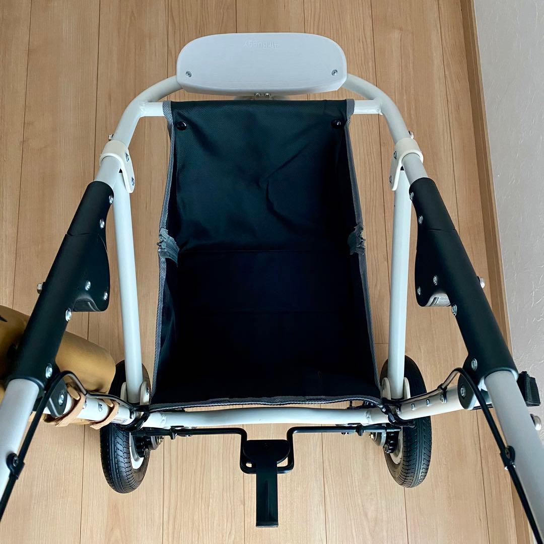 【極美品】エアバギー ホワイト AIRBUGGY フレームのみ　ペットカートにも
