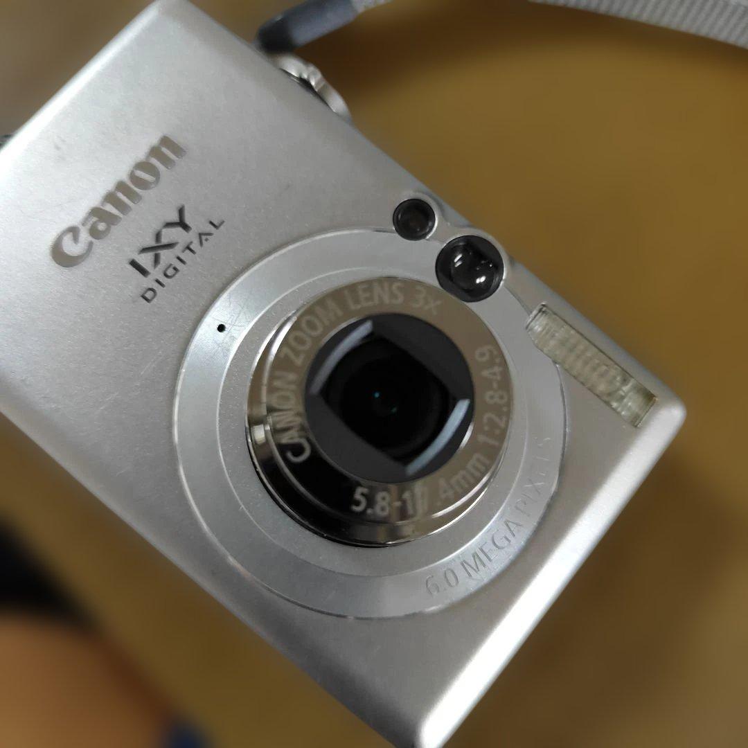 Canon　IXY DIGITAL 70 キャノンデジタルカメラ