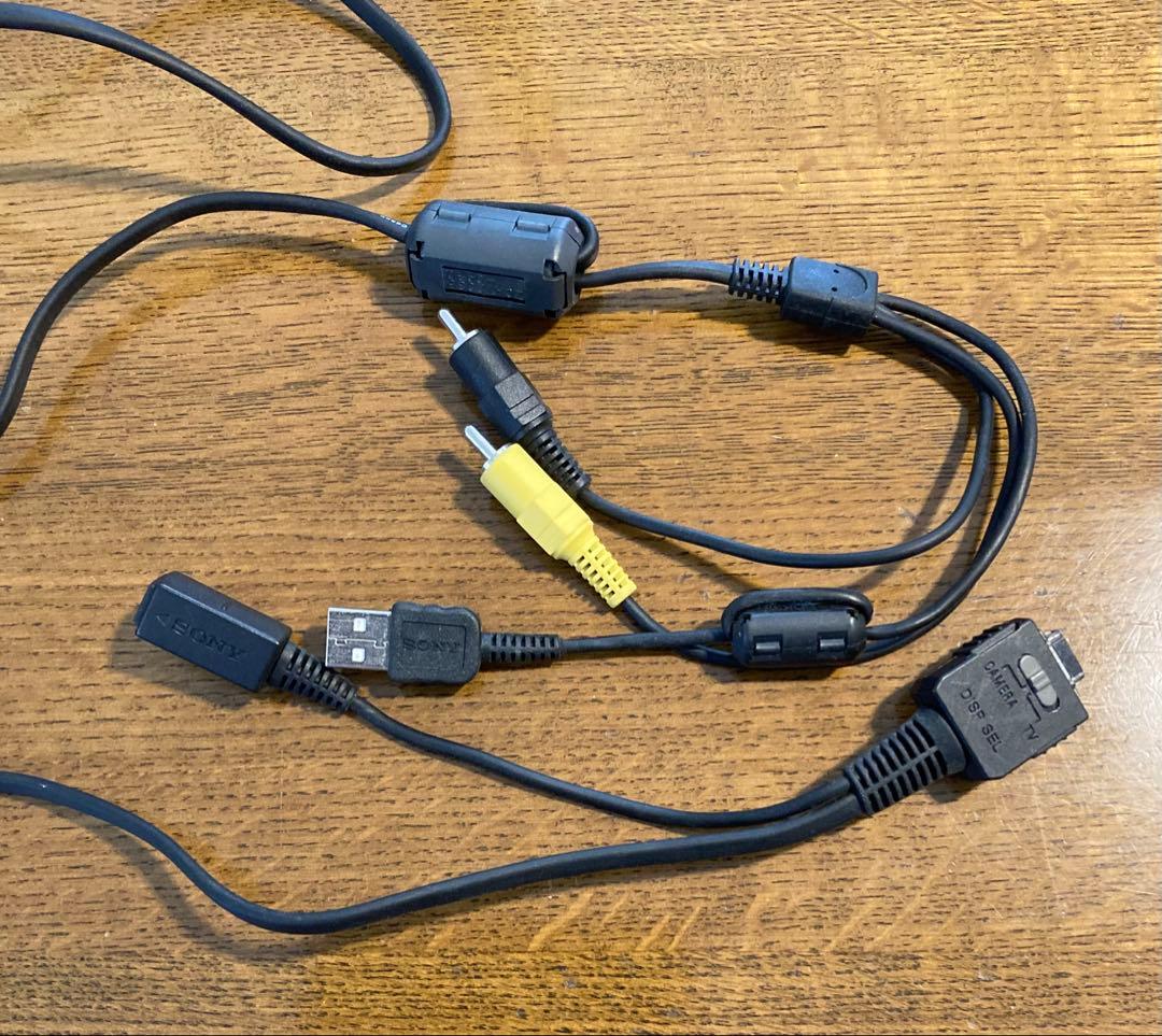 ソニー サイバーショットSony Cyber-shot DSC-T10 デジカメ