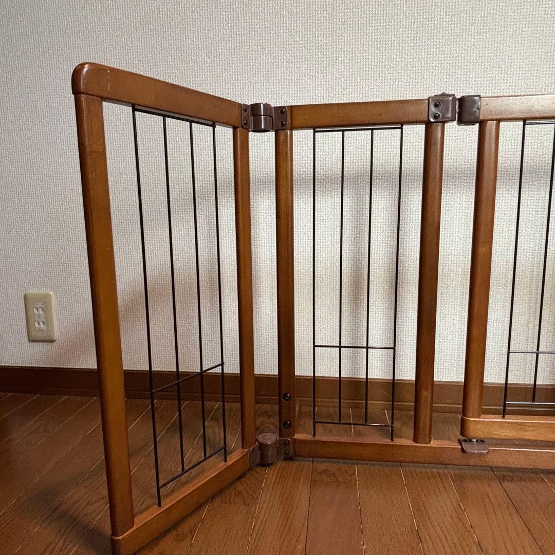 リッチェル　木製折りたたみ式犬用ゲートMサイズ